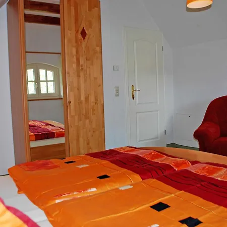 Unterm Reetdach Farm stay *